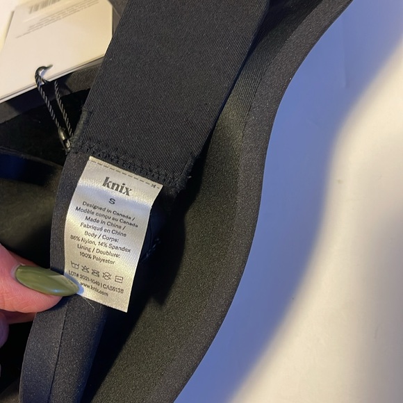 🆕 Knix “Infinity” Black Seamless Bra - Women’s Size Small - Picture 14 of 14